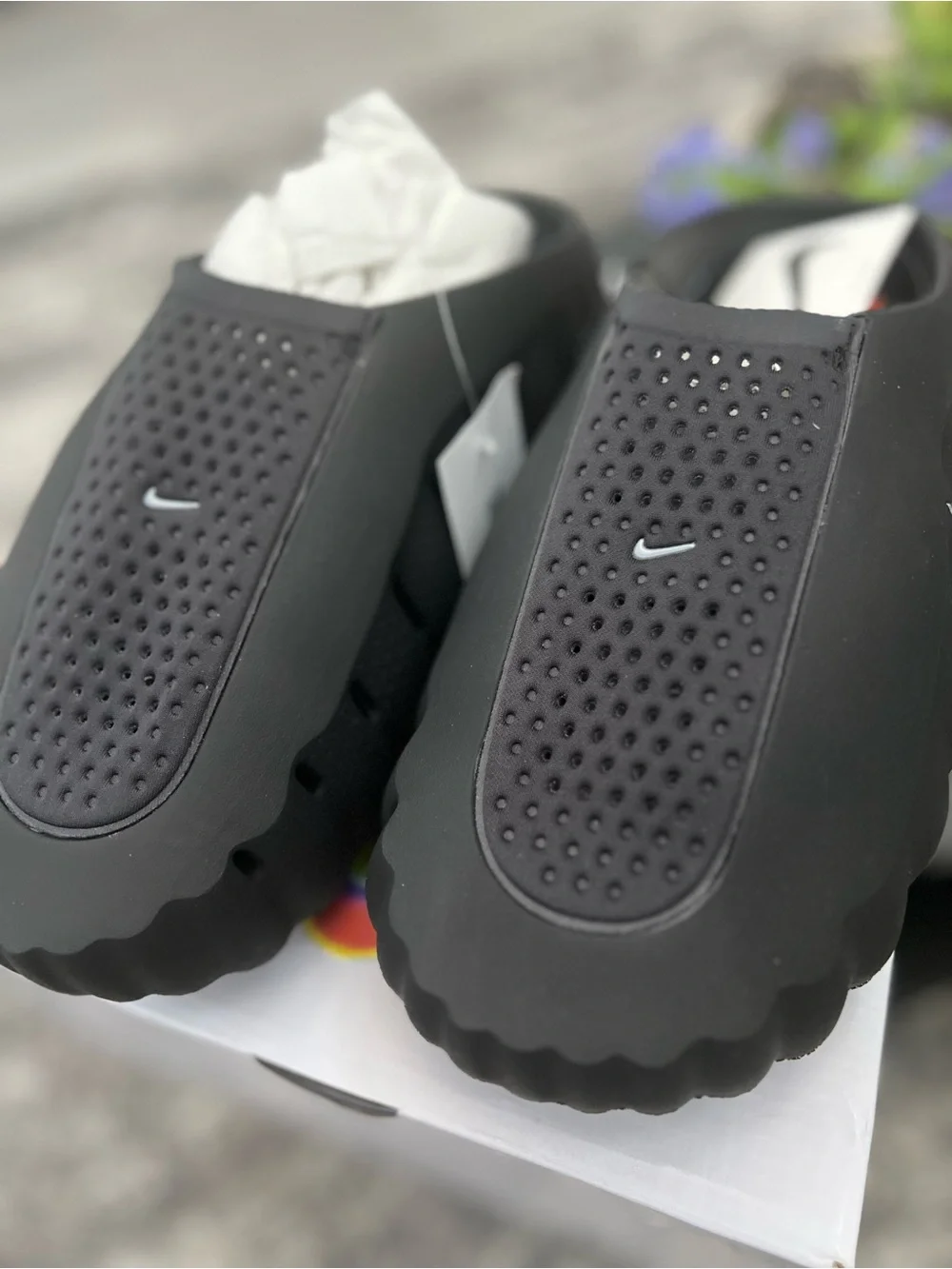 NIKE MIND SLIDES